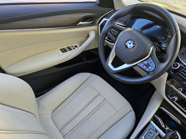 BMW Serie 5 530e 215 kW (292 CV)